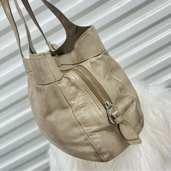 • COACH Shimmer Champagne Leather Carryall Tote Gallery Shoulder Bag - Picture 3 of 13